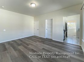 1260 W 39th St