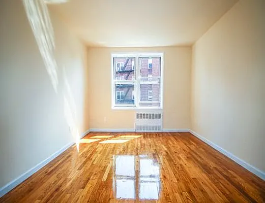 Rented by SW Queens Mezzanine | media 11