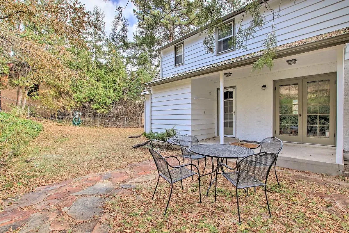 4 bed, 2825 sqft, $3,250 — Photo 4