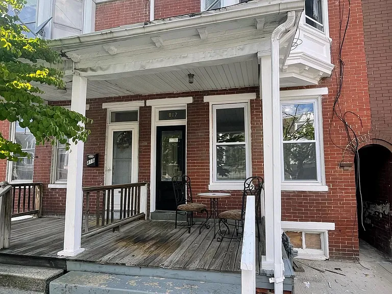 817 E Philadelphia St #1 — Photo 8