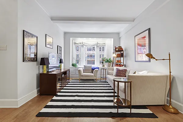 Sold by Compass | media 1