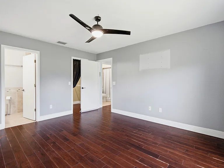 12118 Dickenson Ln — Photo 17
