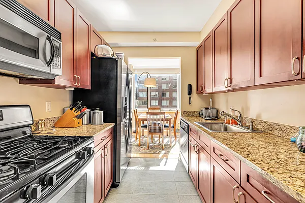 Rented by R New York | media 2