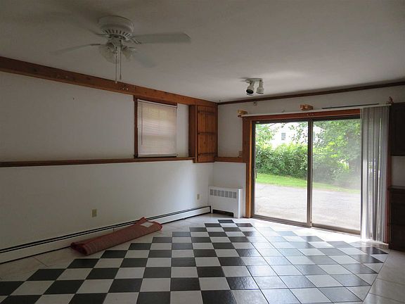 4th image of 23 Casse Ct
