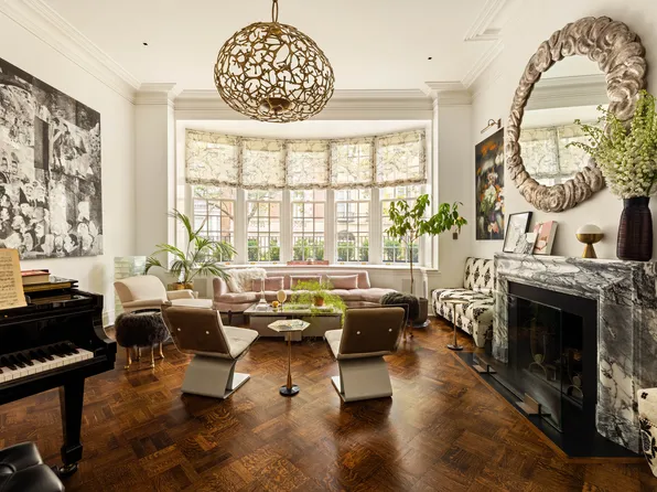 116 East 70th Street image 1 of 23