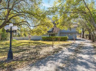 1423 N Wharton St, El Campo, TX 77437