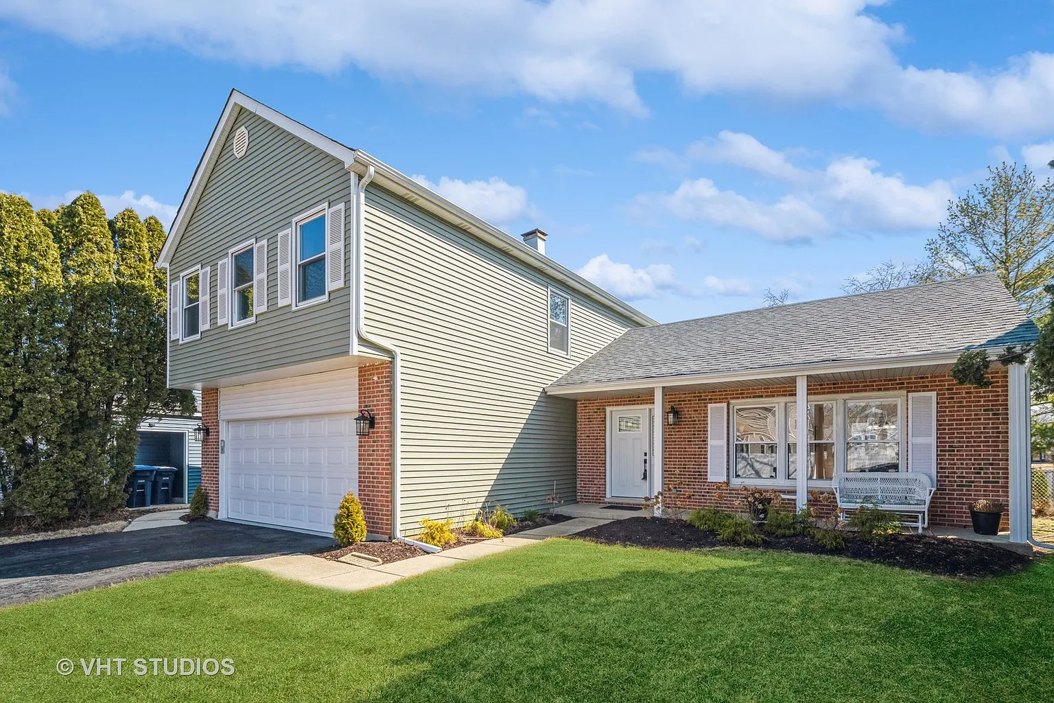 5S717 Hummingbird Ln photo 1