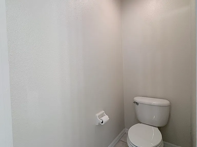 4616 Riverton Dr — Photo 19