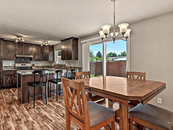 4th image of 8873 W Brekenridge Dr