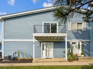 2401 Brunswick Cir APT D, Woodridge, IL 60517