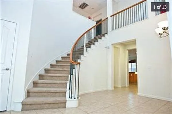 195 W Moraga St photo 1