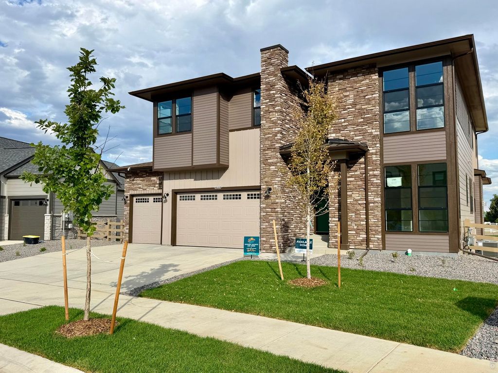 1380 Weller Ct