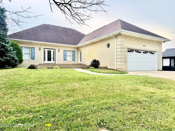 3207 Thousand Oaks Dr, Louisville, KY 40205