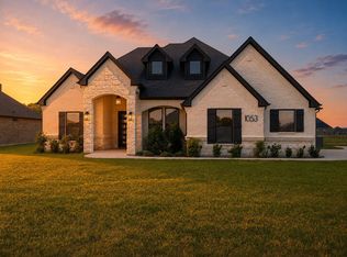 1053 Uplift Dr, Weatherford, TX 76087