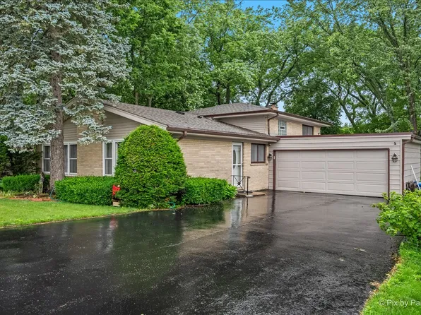2530 Old Glenview Rd, Wilmette, IL 60091