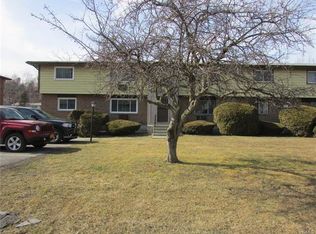 801 Parr Meadow Dr, Newburgh, NY 12550