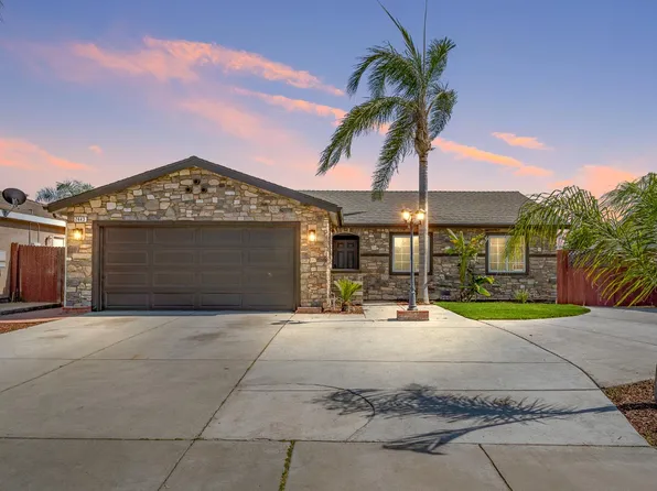 2443 Valley View St, Selma, CA 93662