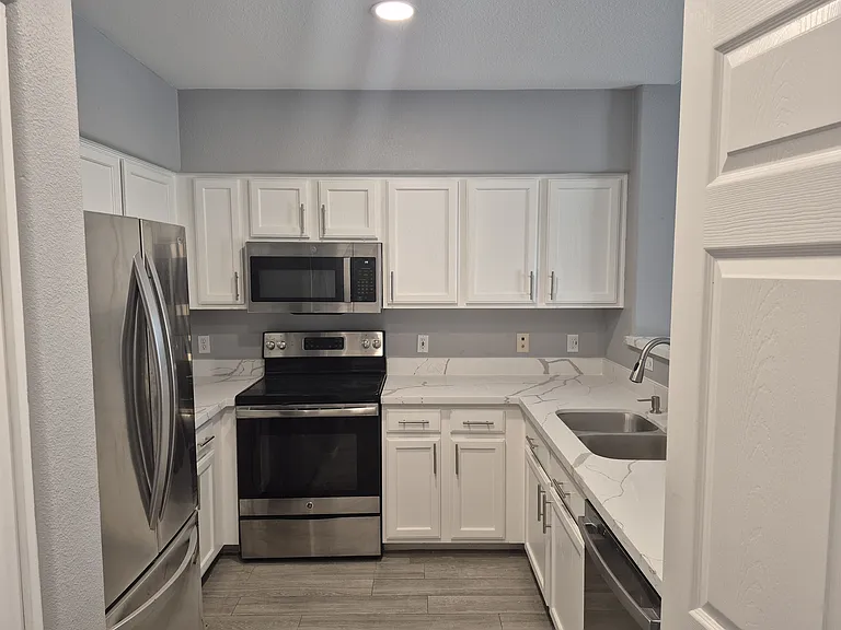 20101 N 78th Pl #1085 — Photo 47