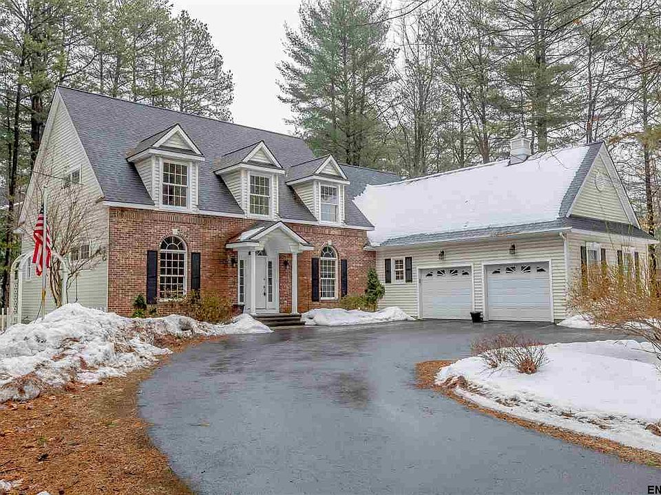 1st image of 9 Huntington Ct