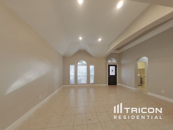 5th image of 307 Marina Oaks Ct