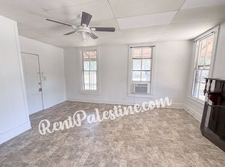 811 N Cedar St #C, Palestine, TX 75801