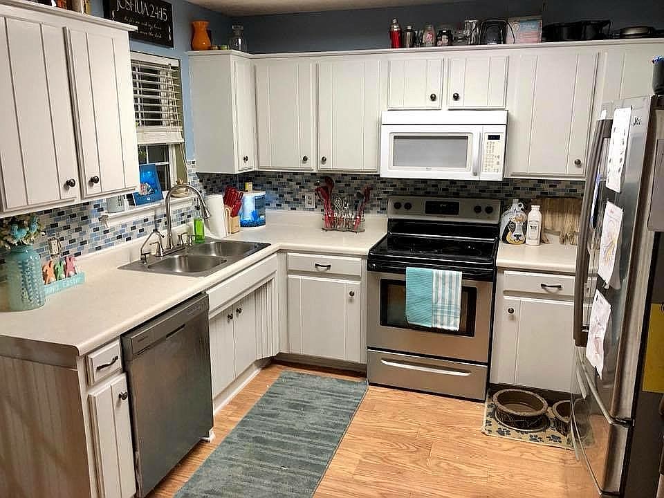 2nd image of 810 Starglen Ct