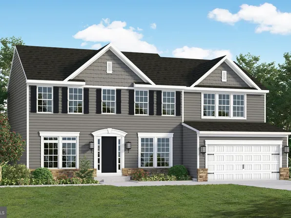 460 Paradise View Dr, Greencastle, PA 17225