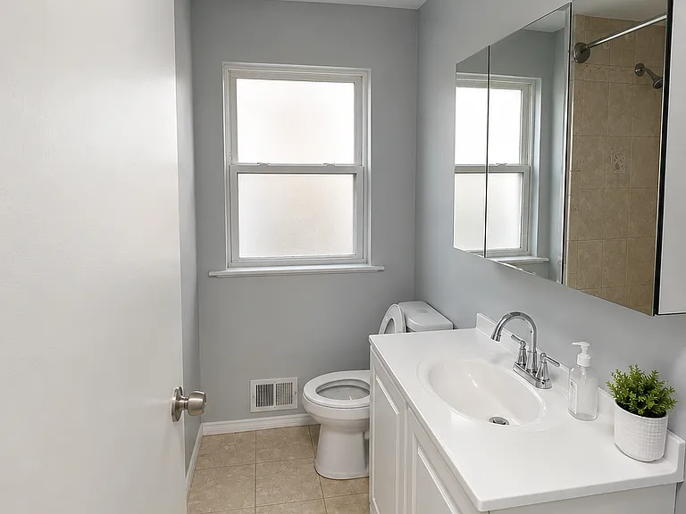 14102 S Clark St — Photo 6