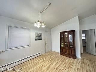 3rd image of 1309 Guest St