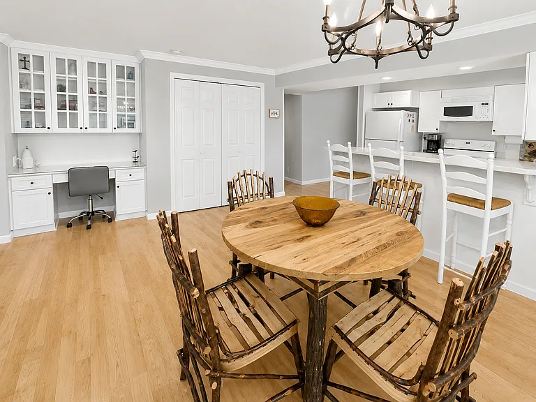 9766 S Harbour Pointe Dr #29 — Photo 5