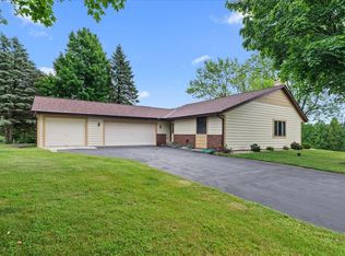 4294 Bonmaur TERRACE, Slinger, WI 53086