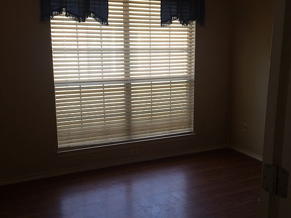 3rd image of 725 Mill Branch Dr