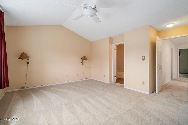 5th image of 9 Ridgefield Drive