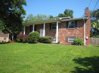 1129 Venice Rd, Knoxville, TN 37923