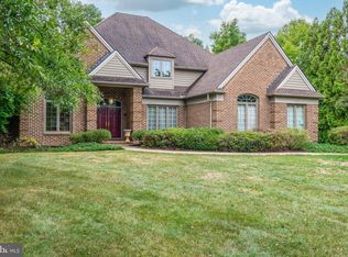 1170 Wyndsong Dr, York, PA 17403