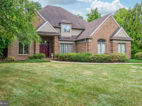 1170 Wyndsong Dr, York, PA 17403