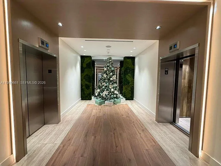 2301 Collins Ave #423 — Photo 28