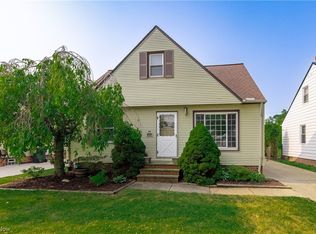 32110 Dickerson Rd, Willowick, OH 44095