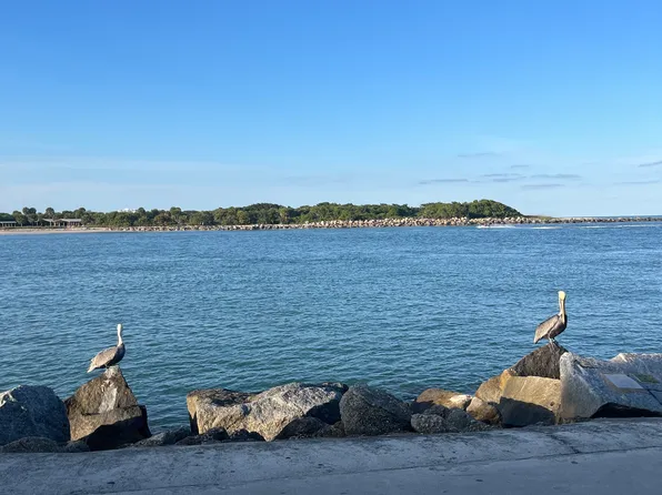 4901 Palm Dr, Fort Pierce, FL 34982