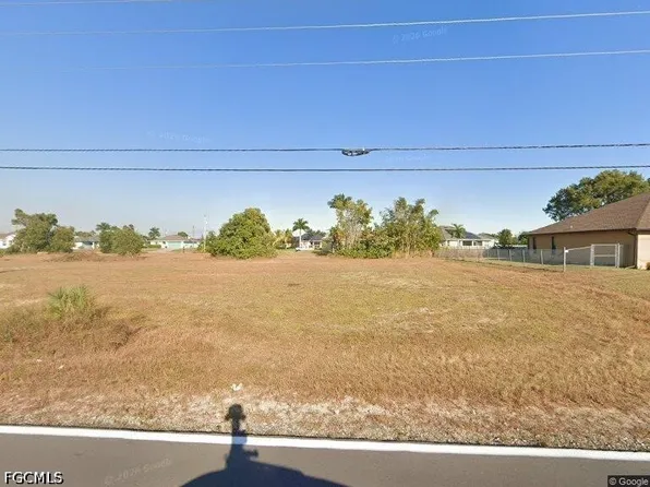3931 E Gator Cir, Cape Coral, FL 33909