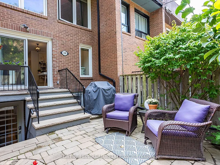 108 Dupont St #LOWER — Photo 7