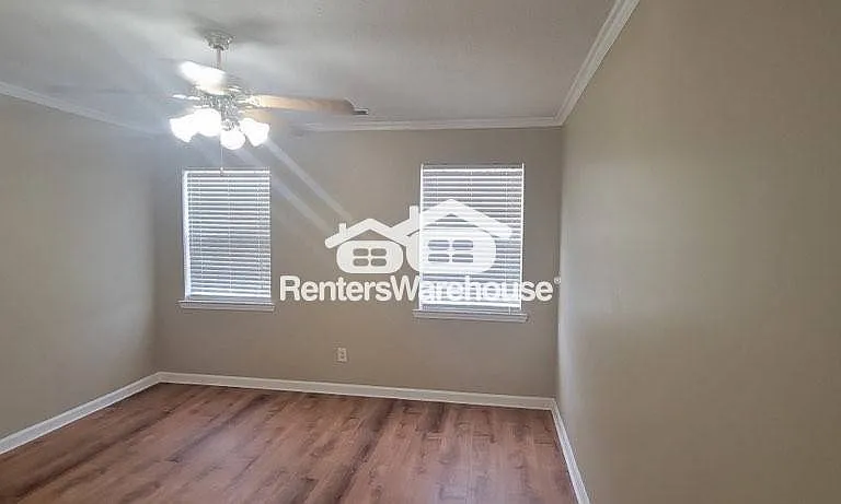 4745 King Saul Dr — Photo 34