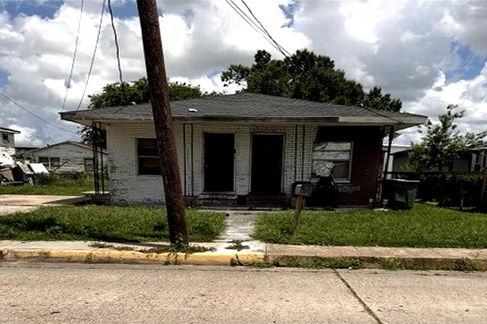 1st image of 1525 Bonvillain St