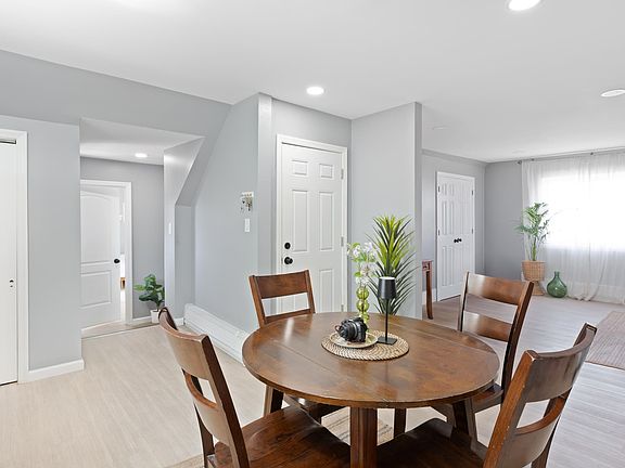 5th image of 3912 Liberty Ave APT 3