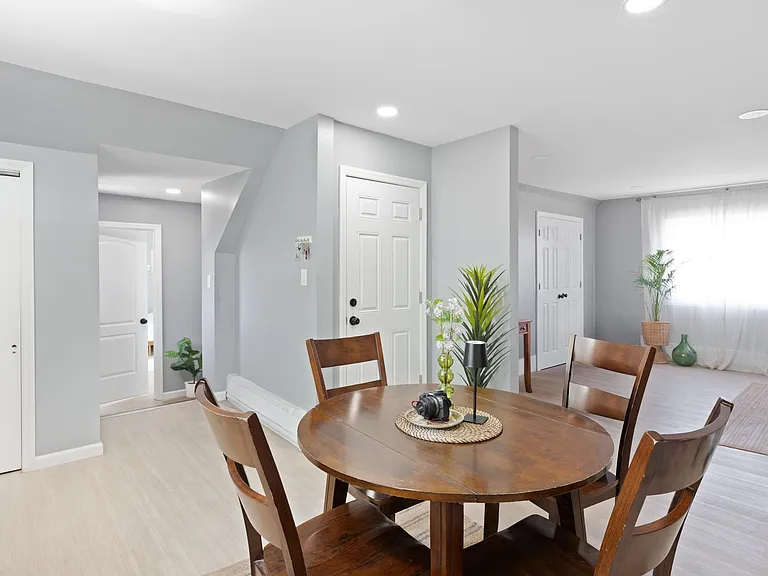 3912 Liberty Ave #3 — Photo 5