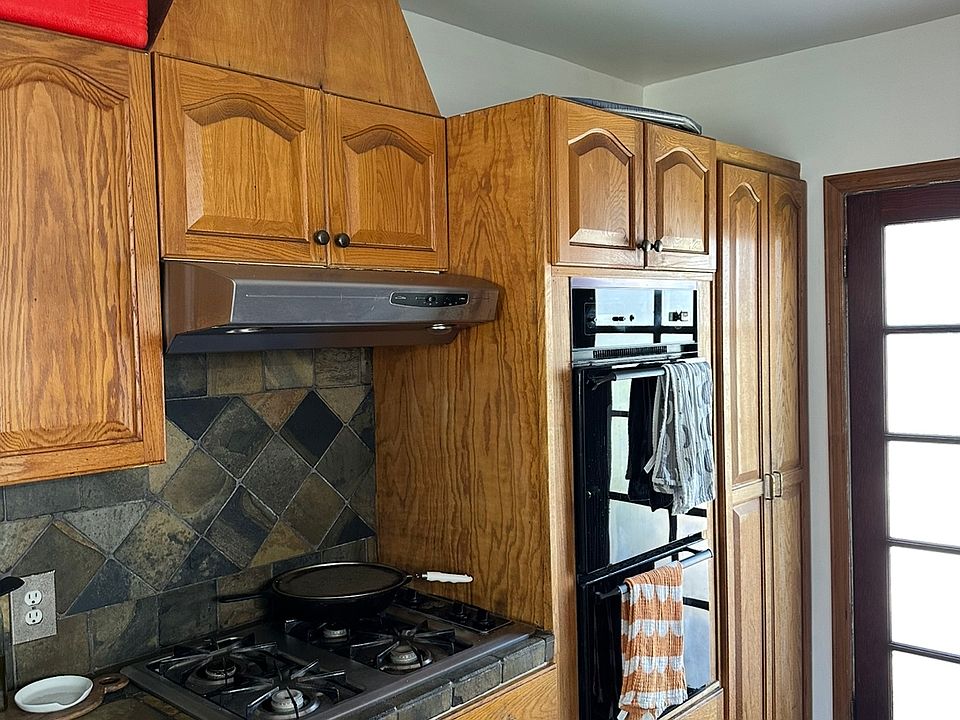 2nd image of 4085 Alla Rd