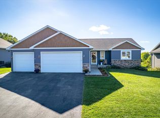 223 Prairie Rd, New Richmond, WI 54017