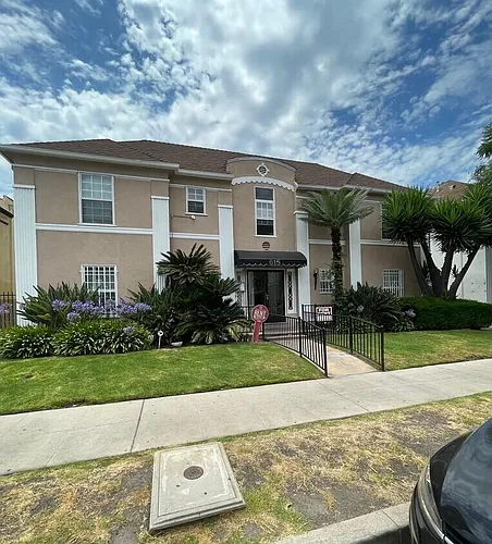 615 Hauser Blvd #19 Photo 1