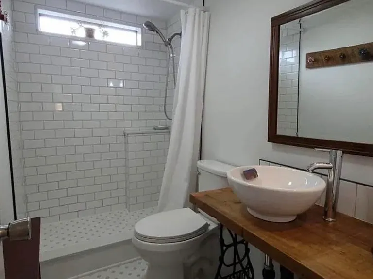 18 Anchor Dr — Photo 3