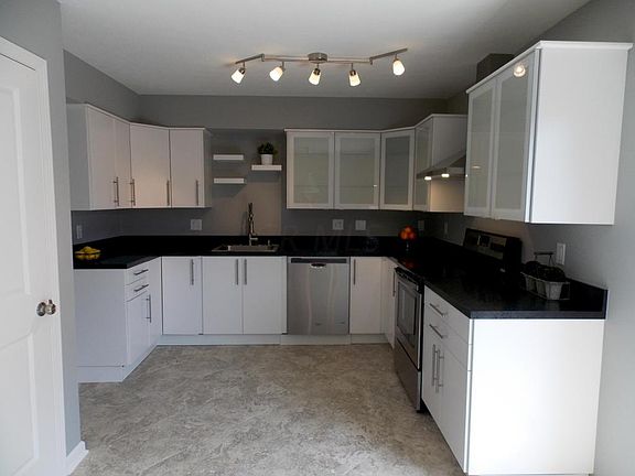 2nd image of 1788 Willoway Cir S
